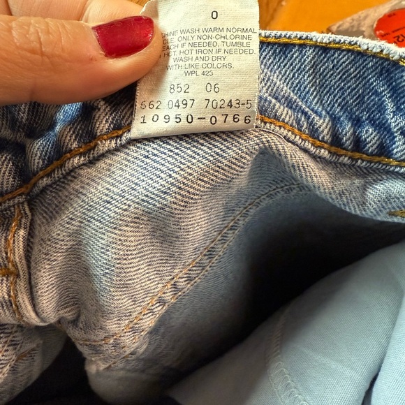 Vintage ‘97 Levi 950 Orange Relaxed fit Tapered short HR faded cotton denim sz7 - Picture 8 of 8